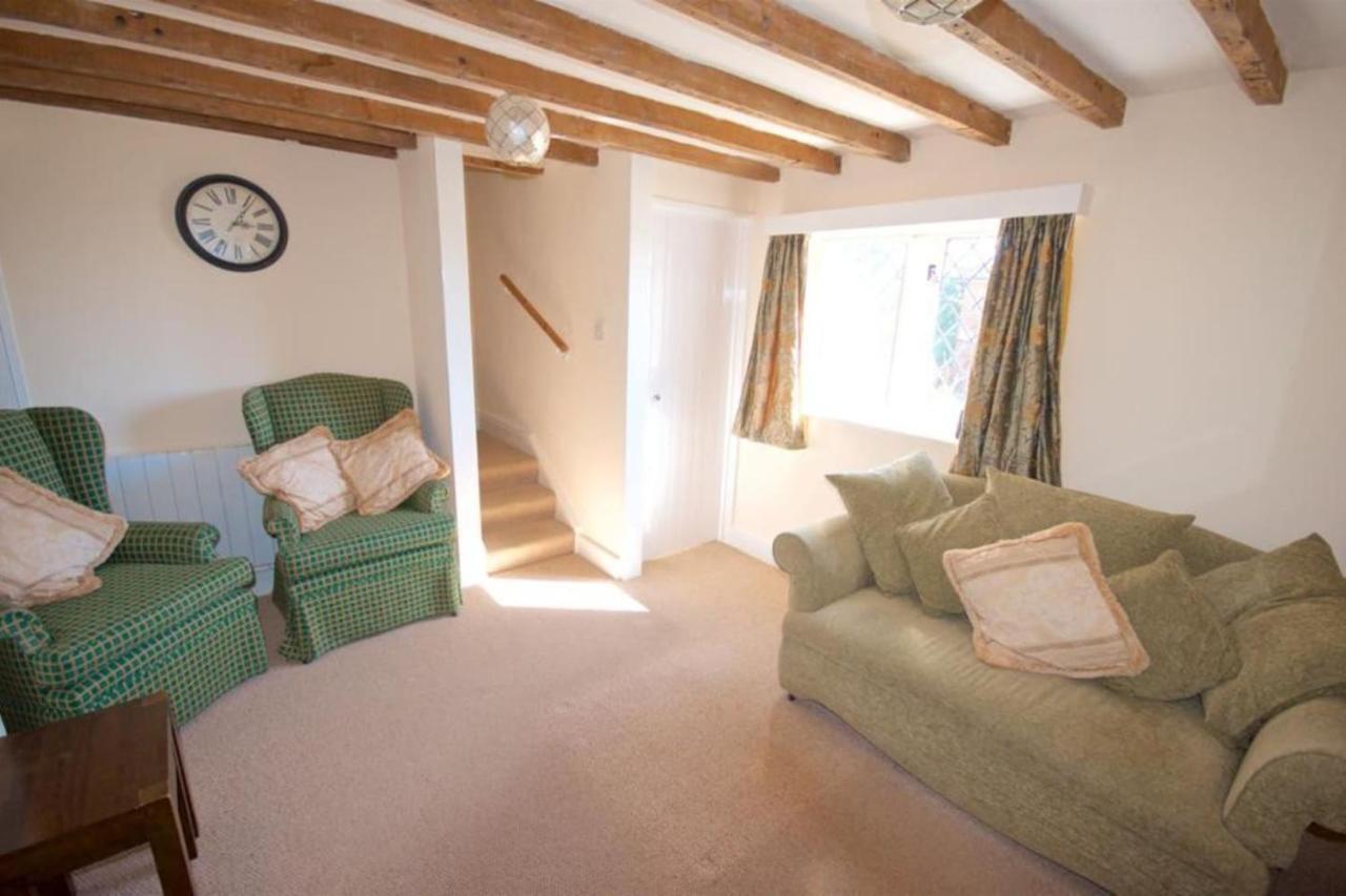 Wish Cottage Ratton Екстериор снимка